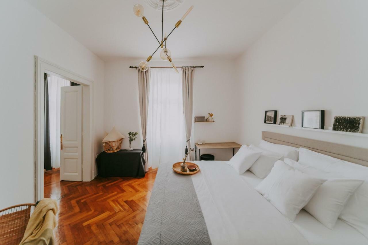 Alloro Boutique Apartment بولا المظهر الخارجي الصورة