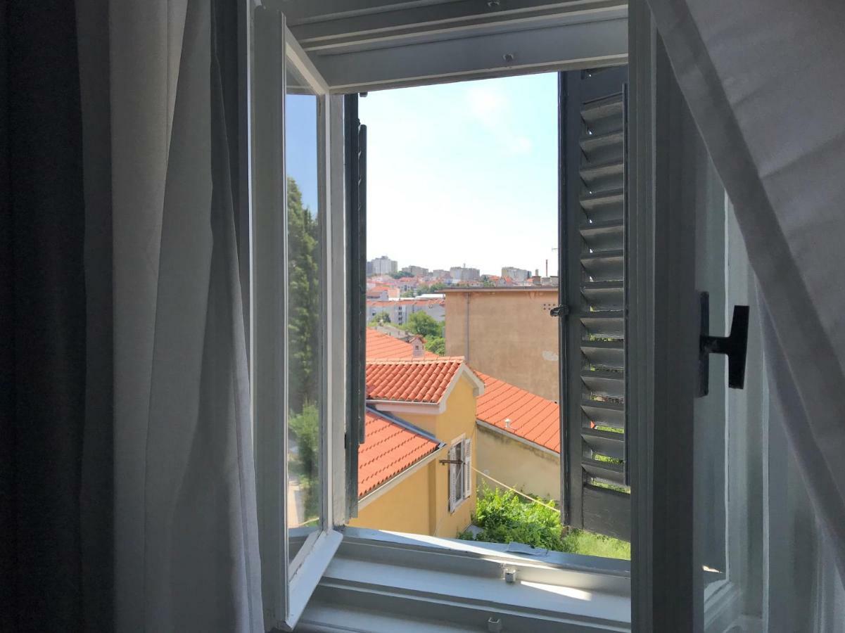 Alloro Boutique Apartment بولا المظهر الخارجي الصورة